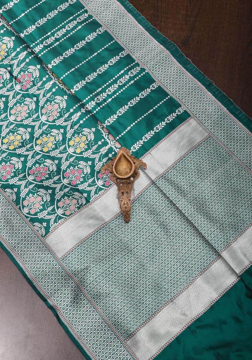 Exquisite Chandelier Design Grand kadhuwa Meenakari Banarasi Silk Saree in Rama Green| SILK MARK CERTIFIED view 5
