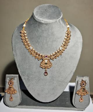 NECKLACE RAJ