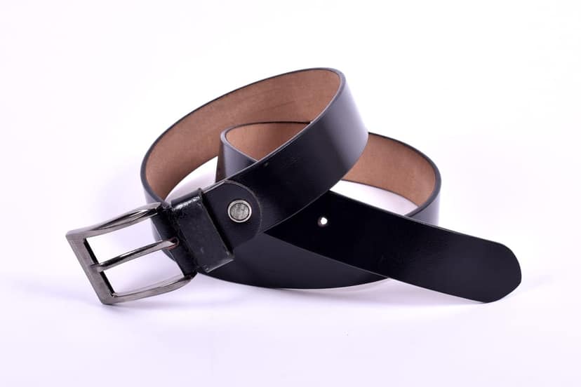 Men's leather belt view 2