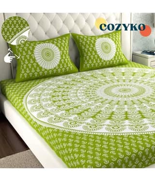 COZYKO Cotton 1 Double Bedsheet with 2 Pillow Covers ( Green )