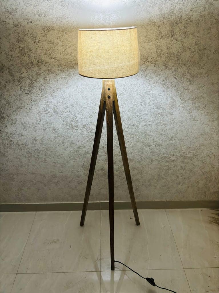 Wooden Floor Lamp, 3-Leg Lamp