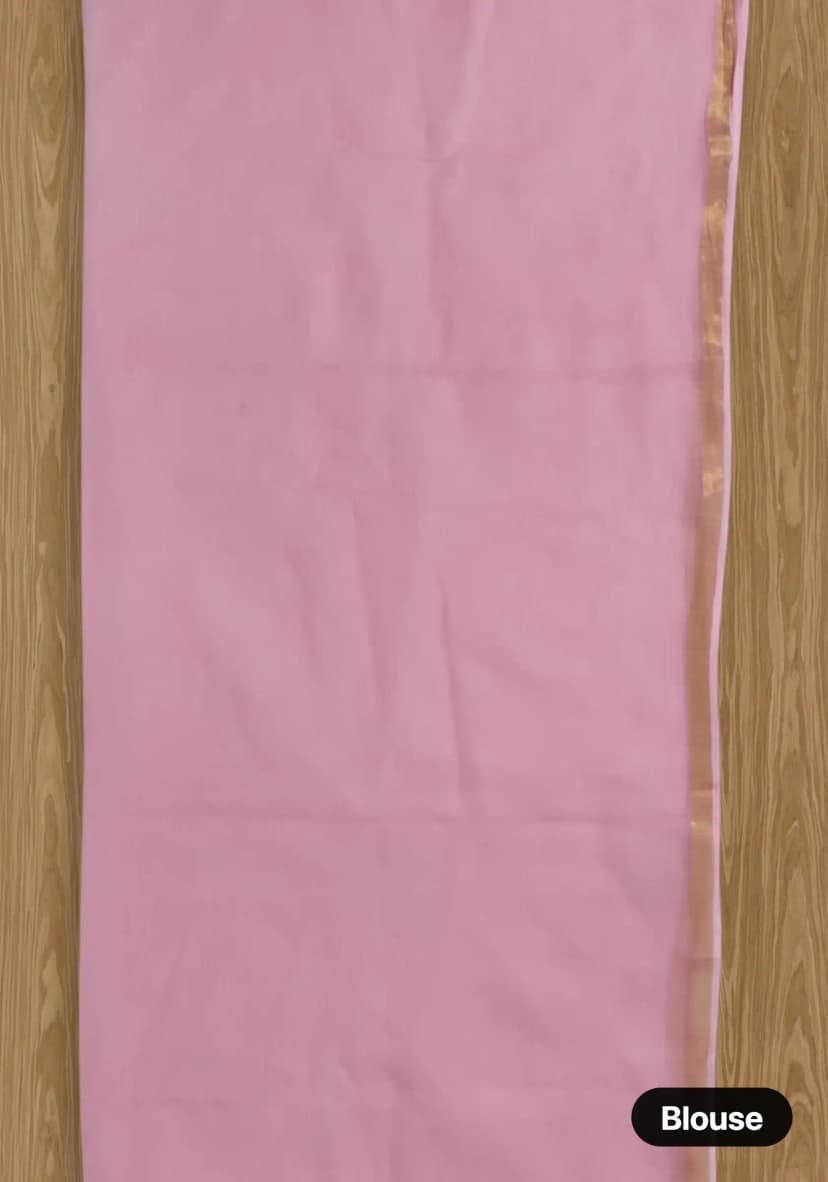 Soft Pink Saree with Golden Border and Blouse Piece view 5