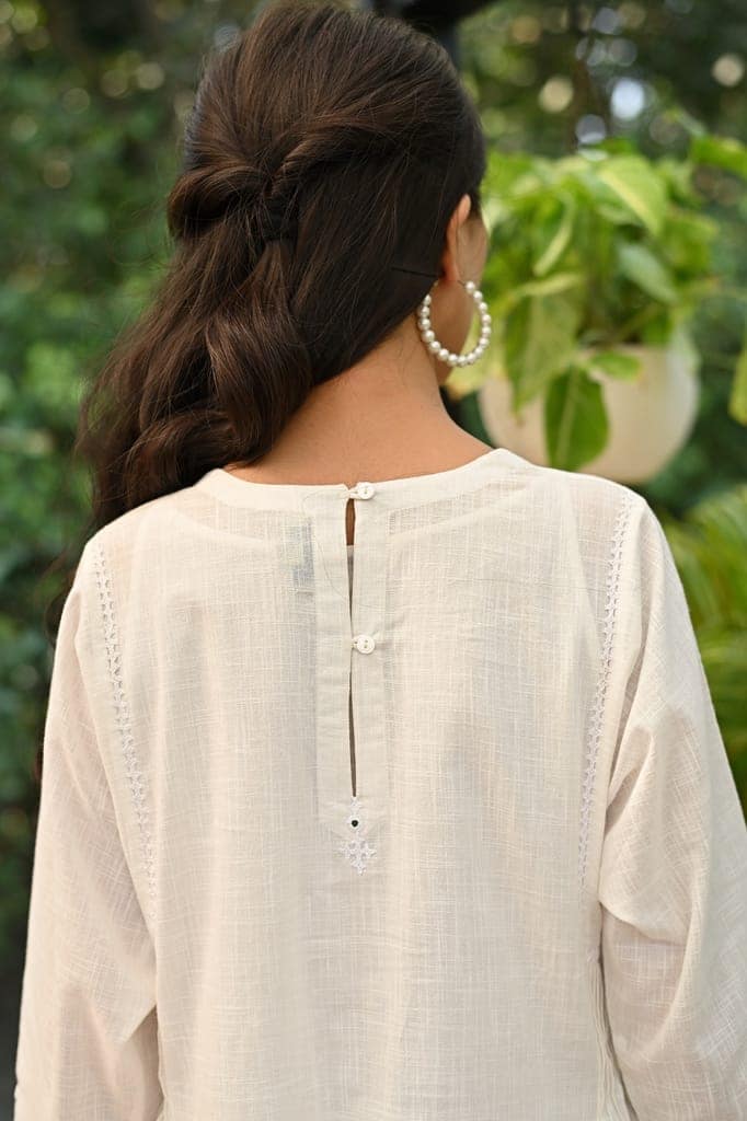 Jasmine Sindhi Hand Embroidered Cotton Kimono Sleeve Kurta view 7