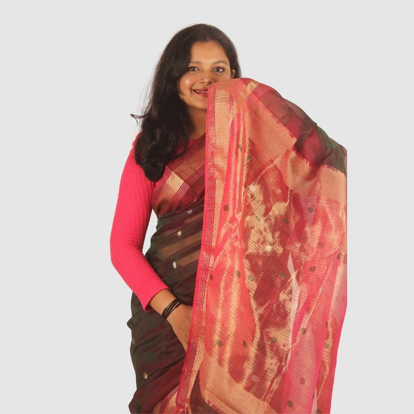 Premium Handloom Maroon Green Saree with Gold Finish view 7