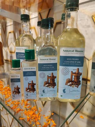 Annavat House Wood-Pressed Coconut Oil (1L) | Pure & Unrefined | Traditional Cold-Pressed Cooking Oil