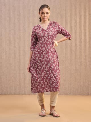 Onion Pink Pure Cotton Printed Kurti With Lace Detailing
