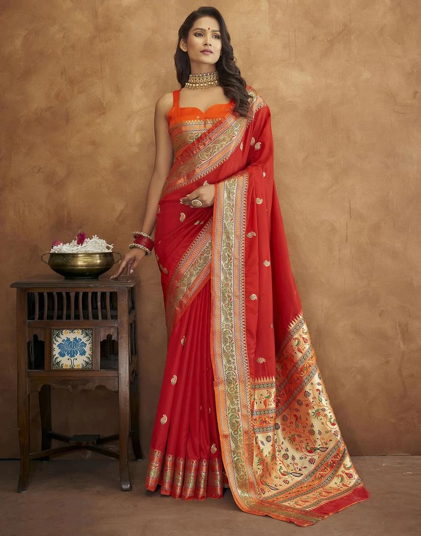 Soft Paithani silk saree with Meenakari weaw...
