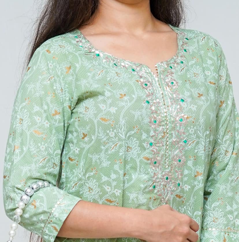 Women's cotton hand block printed pishta green straight kurta with pant view 2