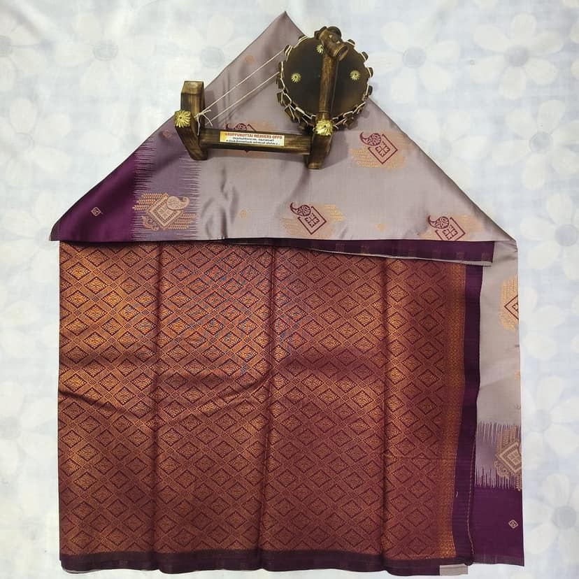 Rich Kubera Silk Cottton Saree with Blouse - Purple view 4