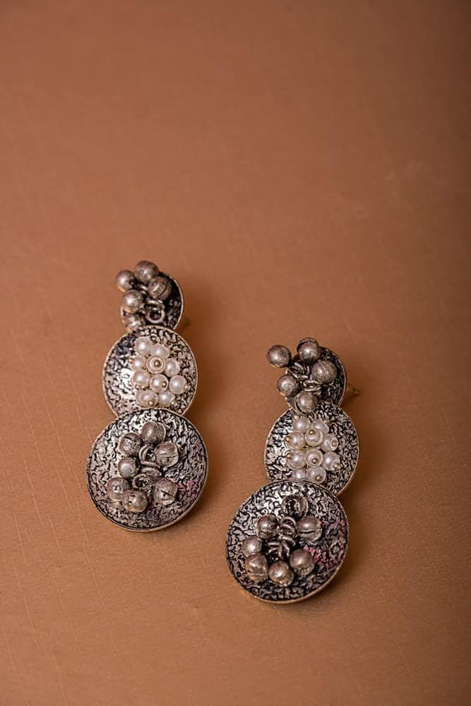 Garvi Gurjari (A Gujarat Govt Enterprise) Handcrafted Oxidized German Silver Earrings (GGCGSEN12) view 4