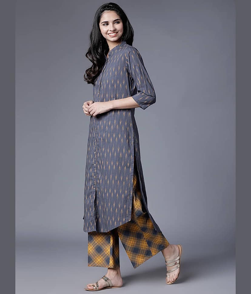 Vishudh Women Cotton Printed Straight Kurti With Pants ( Multicolor ) view 2