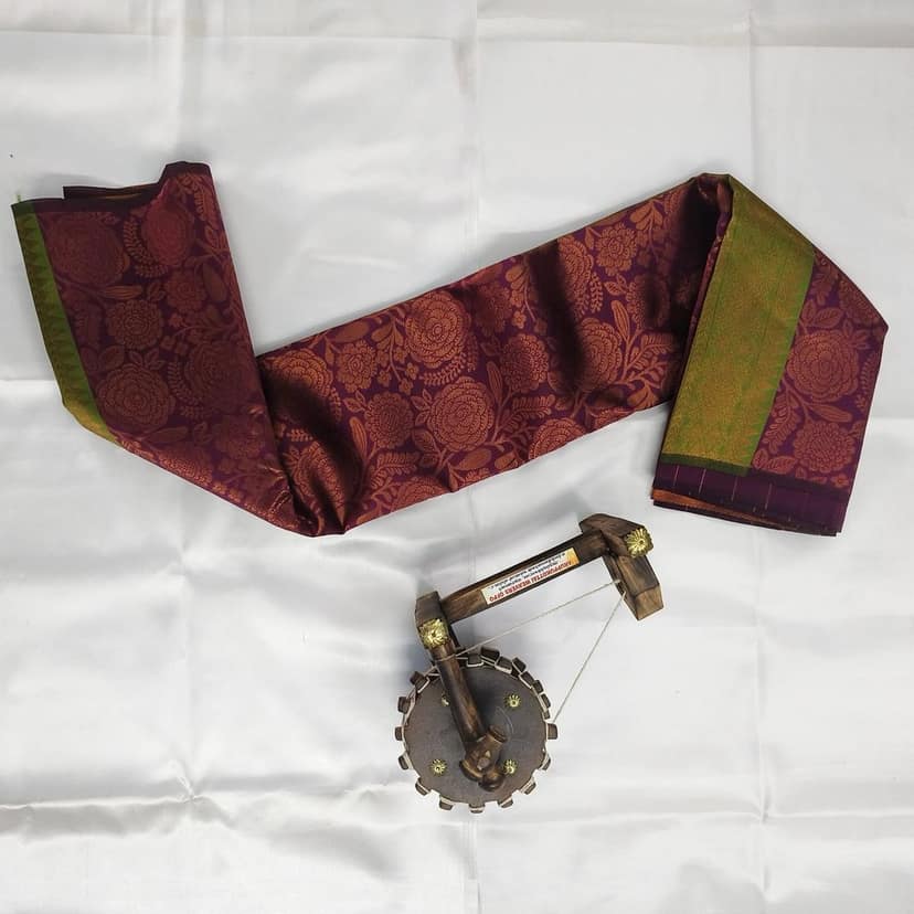 Silk Cotton Saree with Blouse view 3