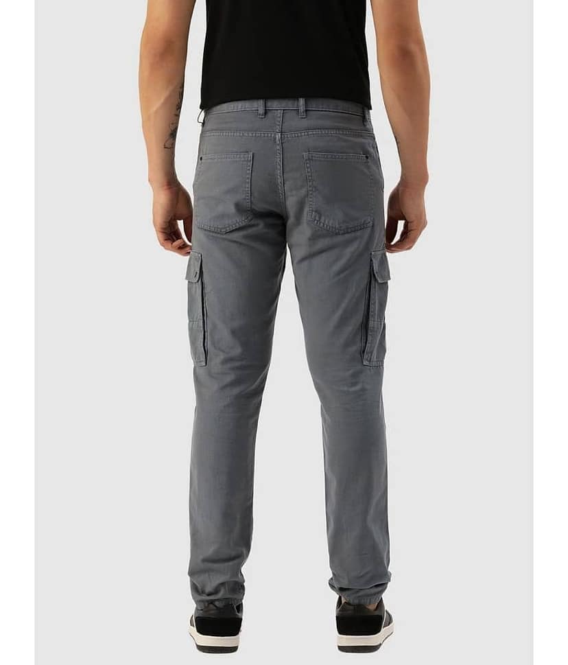 IVOC Men Solid Slim Fit Cargos Trousers view 4