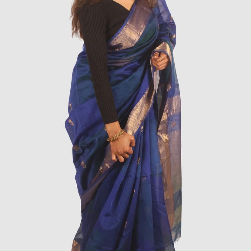 Royal Blue Maheshwari Silk Cotton Saree with Gold Zari Border view 2