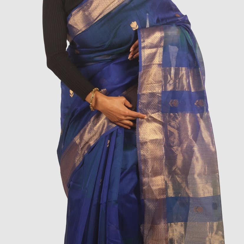 Royal Blue Maheshwari Silk Cotton Saree with Gold Zari Border view 7