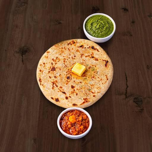 Gobhi Paratha - Made On Tawa