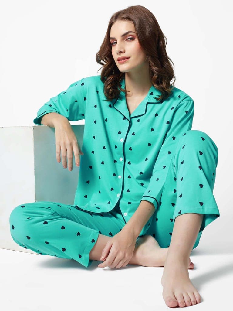 Zeyo Women Green Heart print Stylish Night suit set