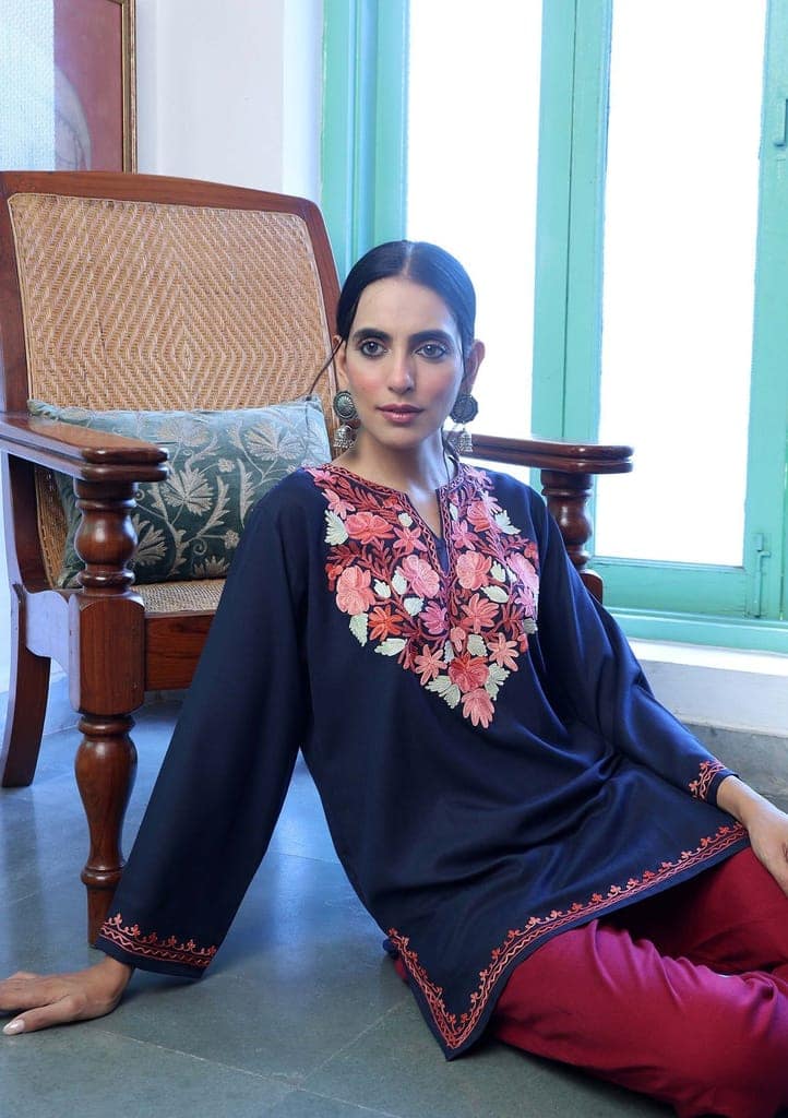 HOC Crafts Aari Embroidered Cotton Solid Women's Short Kurta - Navy Blue view 5