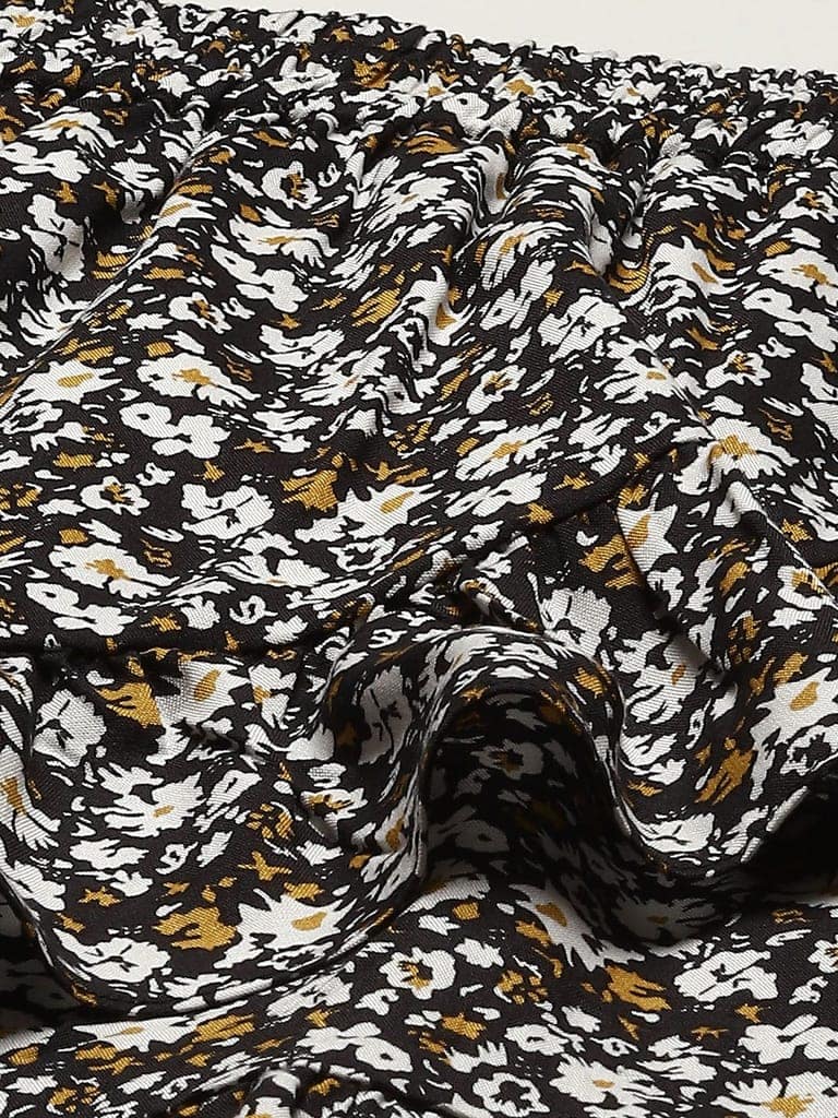 Black Ditsy Floral Printed Ruffles Detail Above-Knee Skirt view 5