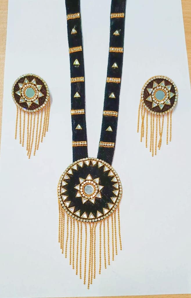 Copper and Brass and Steel and Black Metal and Wood and Paper and Fabric and Stones and Others Chains & Necklaces view 3