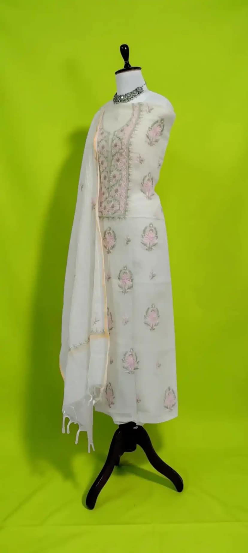 Hand Chikankari Mul Cotton Dress Material with Dupatta, Lucknow view 2