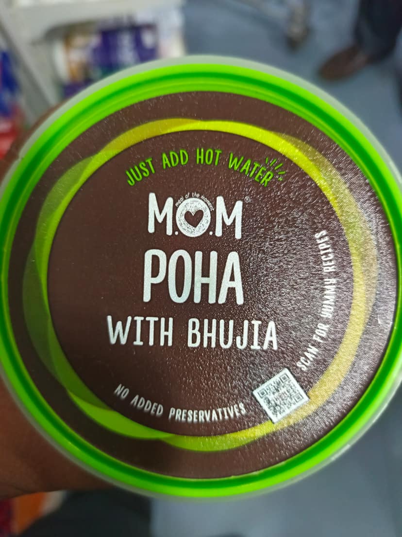 Mom Poha With bhujia