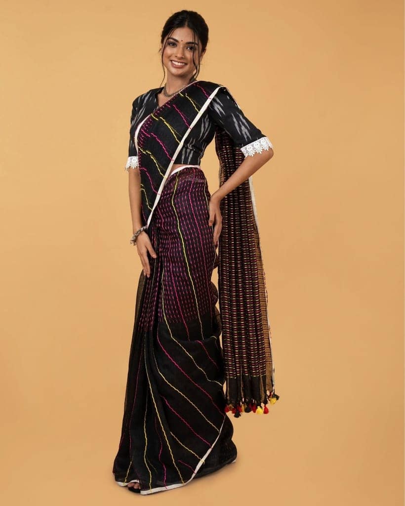 Pure Linen Weaving Design Kantha Work Saree Black Color with Kantha Blouse-2532 view 7