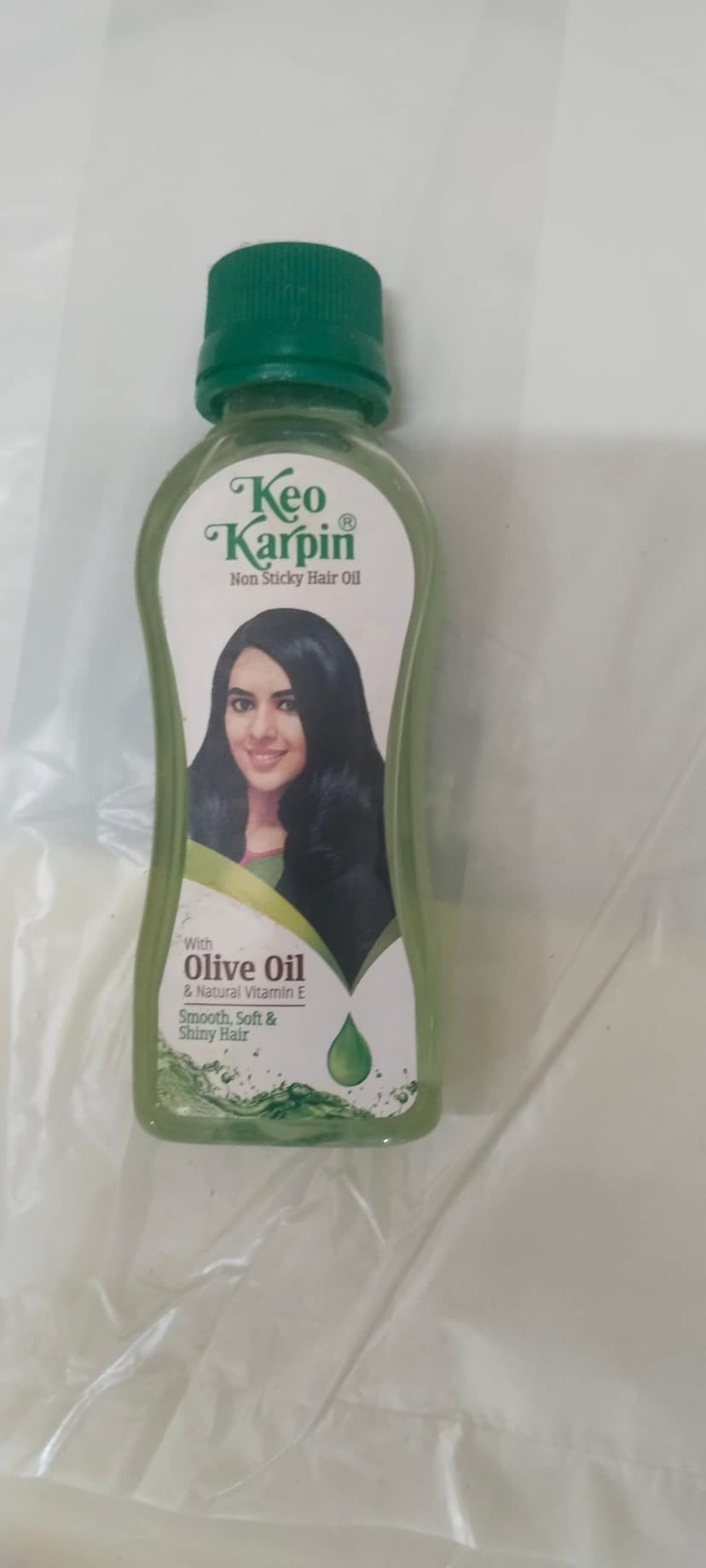 Keo Karpin Non sticky hair oil With Olive oil & natural vitamin e