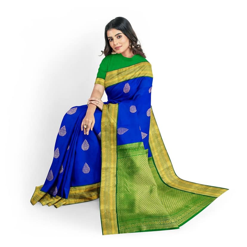 Blue with Green Color Korvai Saree Has Contrast Pallu and Border with Unstitched Blouse view 2
