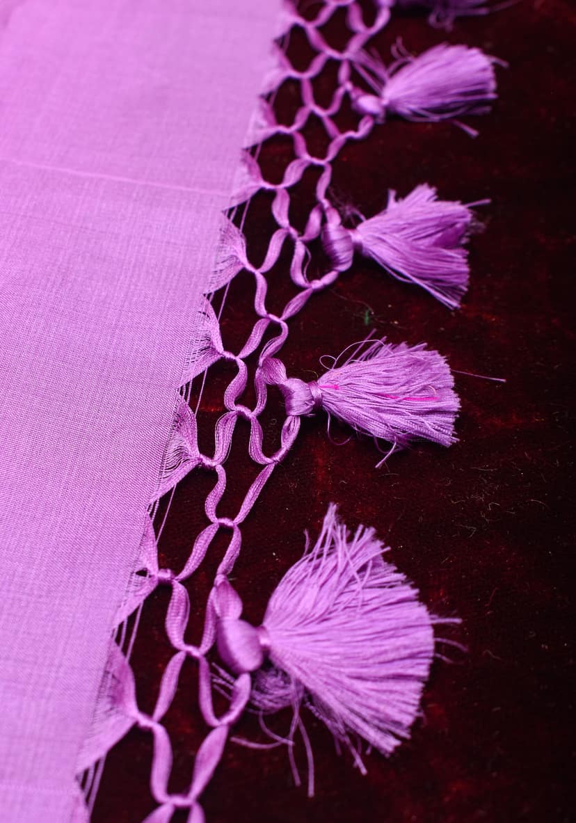 Lavender Banarasi Katan Silk Saree with Geometric Buti Jaal | SILK MARK CERTIFIED view 7