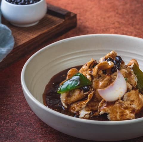 Chicken in black bean sauce