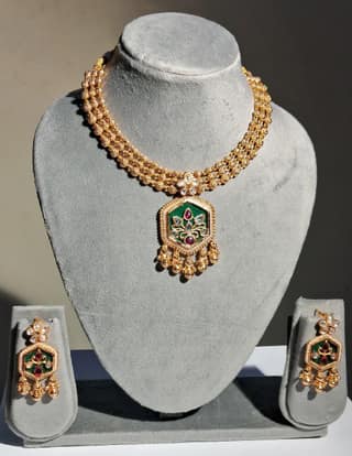 NECKLACE RAJ
