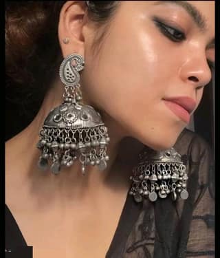 Samridhi DC Silver Jhumki Earrings ( Pack of 1 )