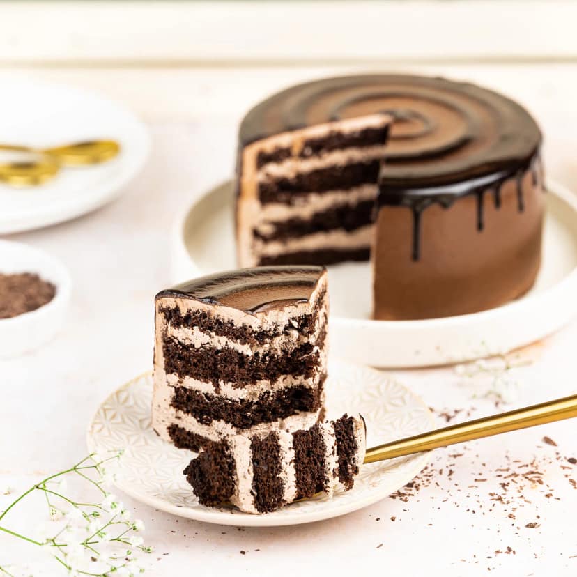 Extravagant Chocolate Cream Cake Half Kg view 4