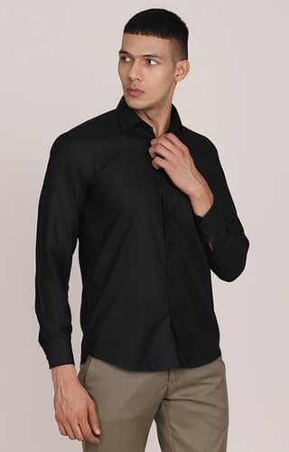 Tahvo Men Slim Fit Black Casual Shirt