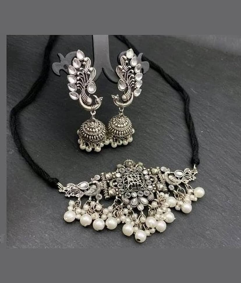 Samridhi DC Silver Alloy Necklace Set ( Pack of 1 )