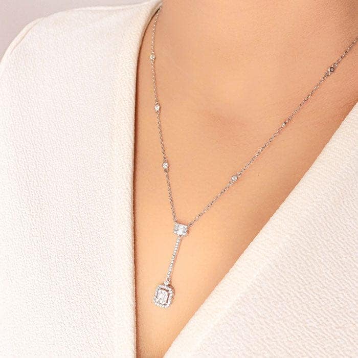 Silver Wonderland Necklace view 2