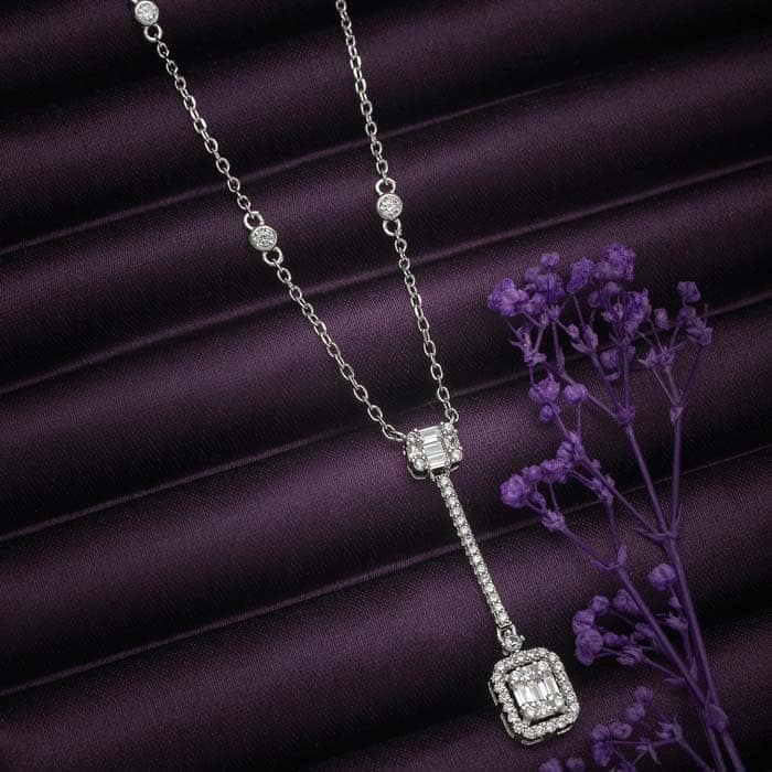 Silver Wonderland Necklace view 3