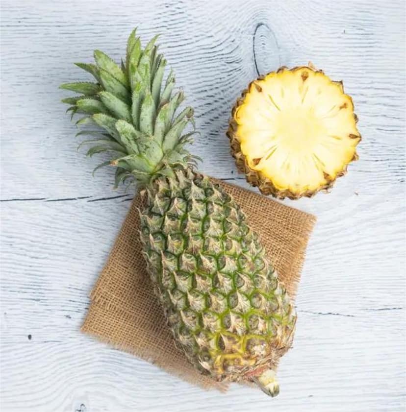 Pineapple (Ananas) 1 piece