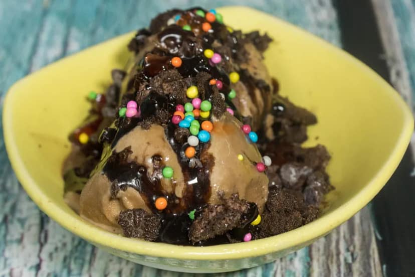 Choco nut sundae