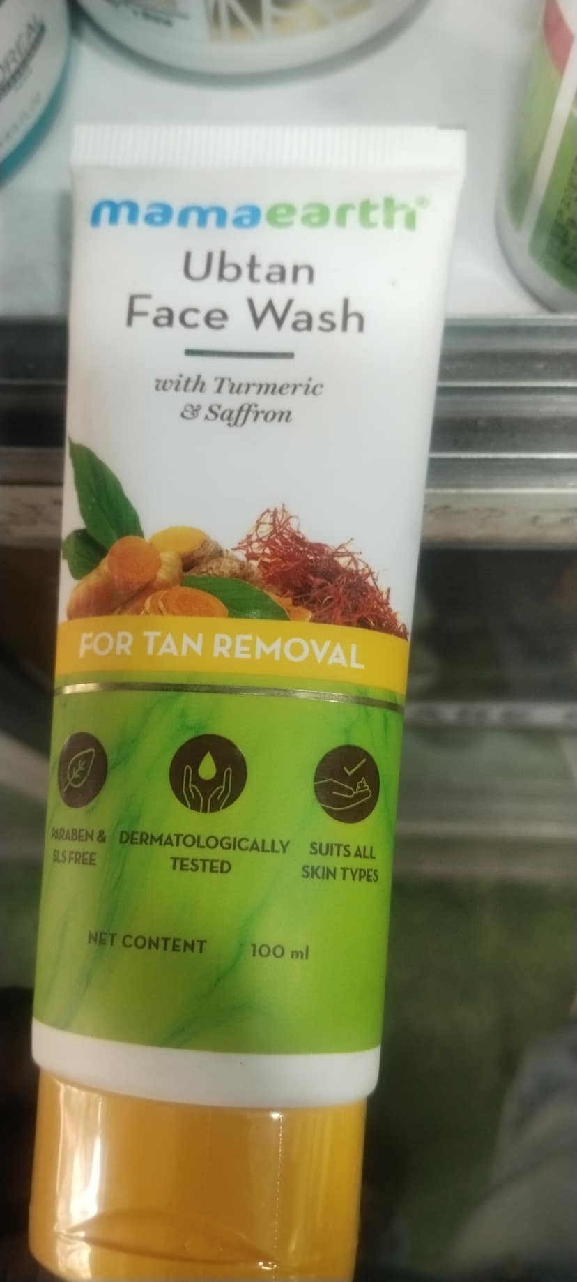 Mamaearth ubtan face wash