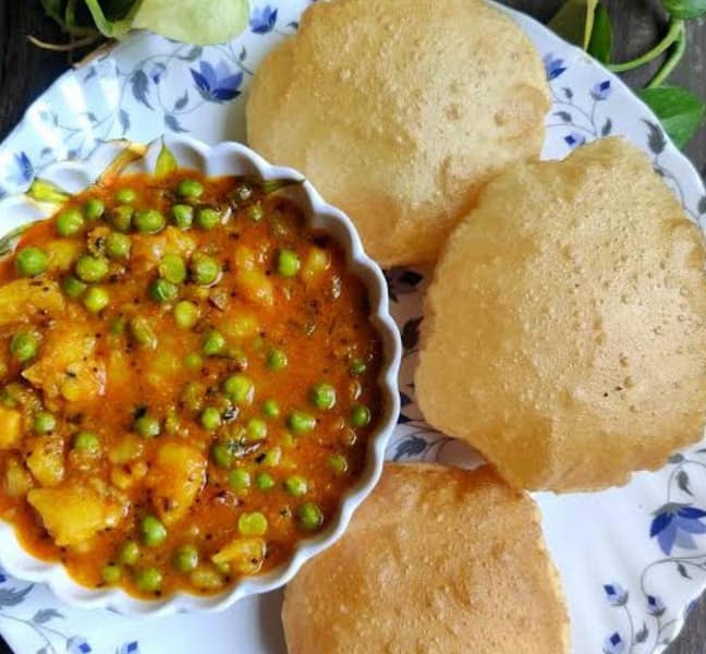 Poori(5pcs) bhaji