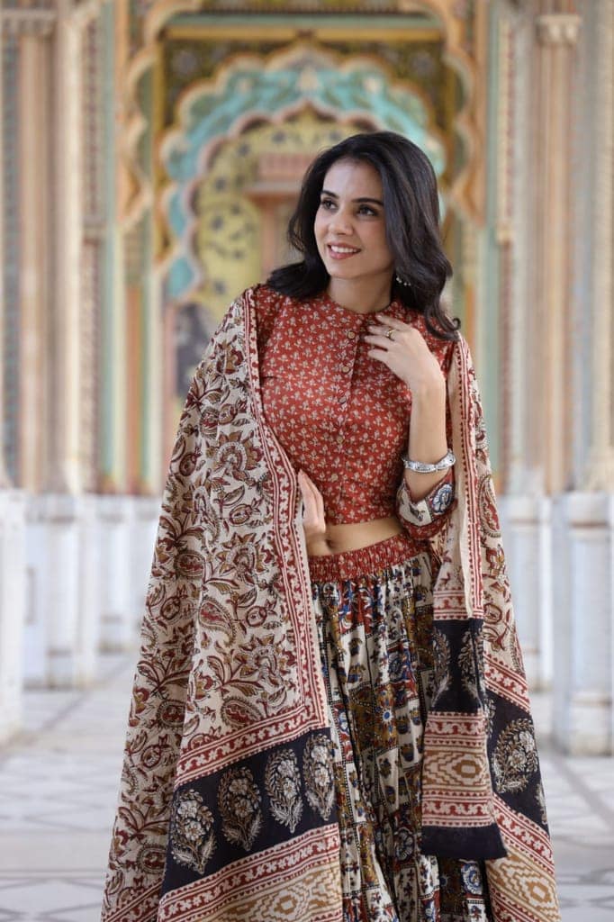 Cotton Lehanga Handblock Printed Crail Red Color and Top With Mulmul Dupatta (Size 34-46)-2212 view 3
