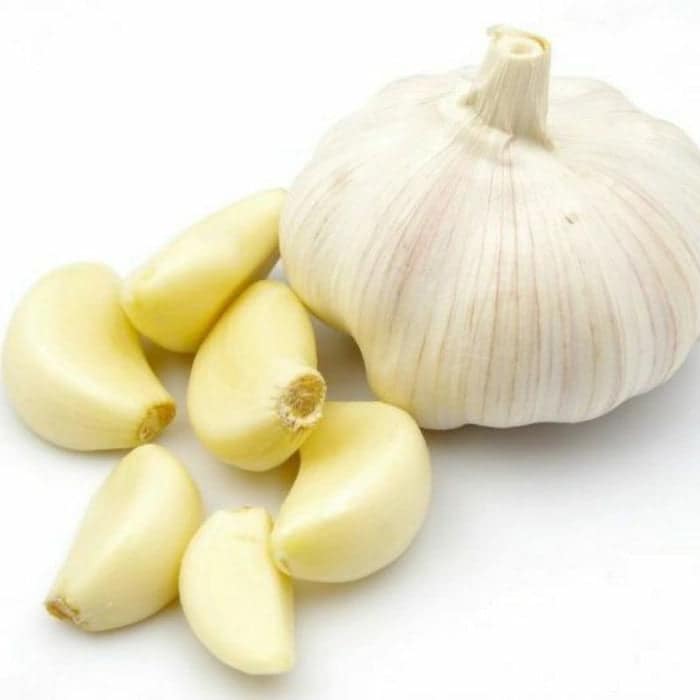 Organic Peeled Garlic (Lahsun) | The GIR Family Farmer