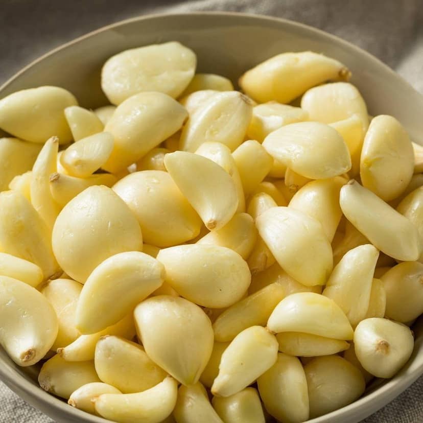 Organic Peeled Garlic (Lahsun) | The GIR Family Farmer view 2