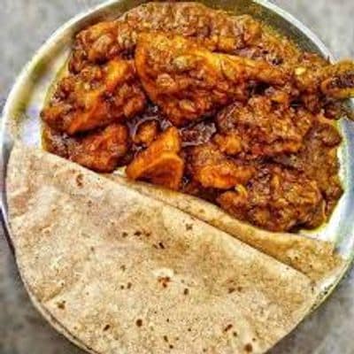 Roti (4) With Chicken Curry (2 Pcs)