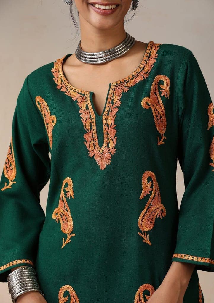 HOC Crafts Aari Embroidered Woollen Solid Women's Long Kurta - Green view 2