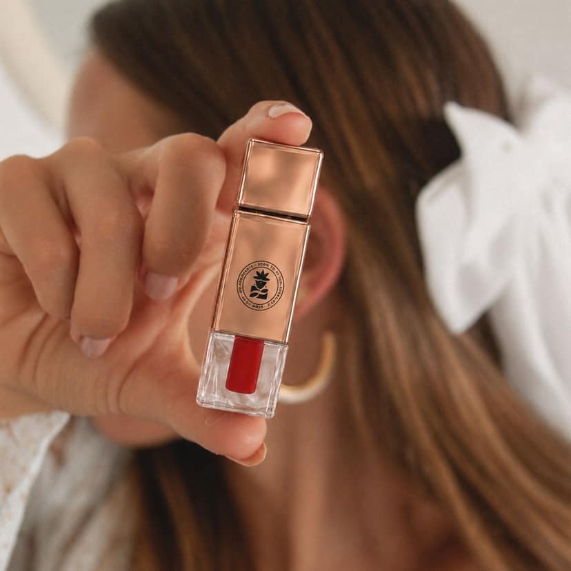 BOBI Velvet Matte Liquid Lipstick, Shade_4 RUBY (2.5 ml) view 5