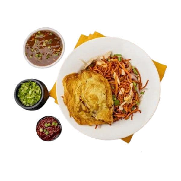 Chicken Triple Schezwan Noodles Half