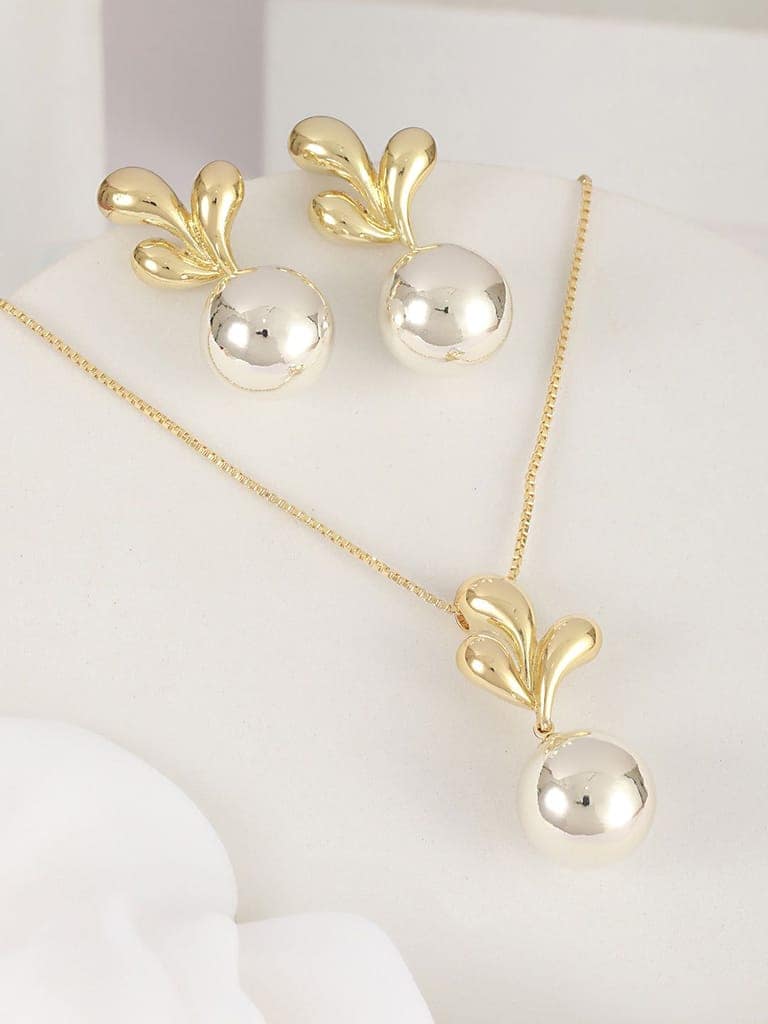 Anti-Tarnish Gold & Silver Plated Leafy Chunky Earrings & Locket Jewellery Set view 9